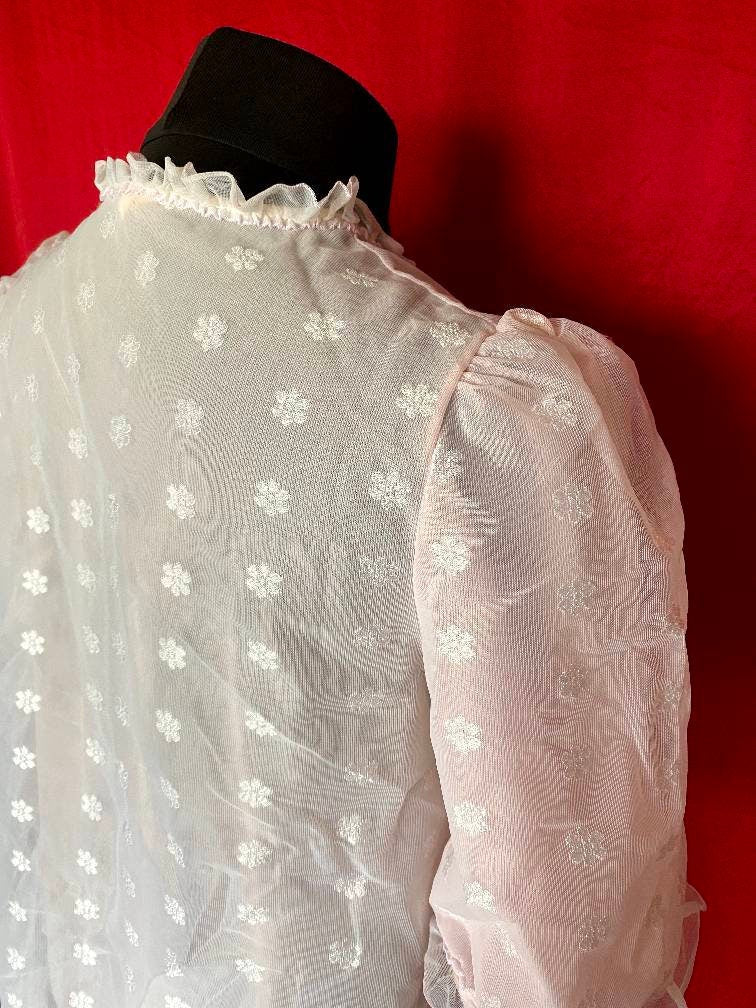 Vintage 1960s nylon night gown - night shift with flower embroidery and puffy sleeves