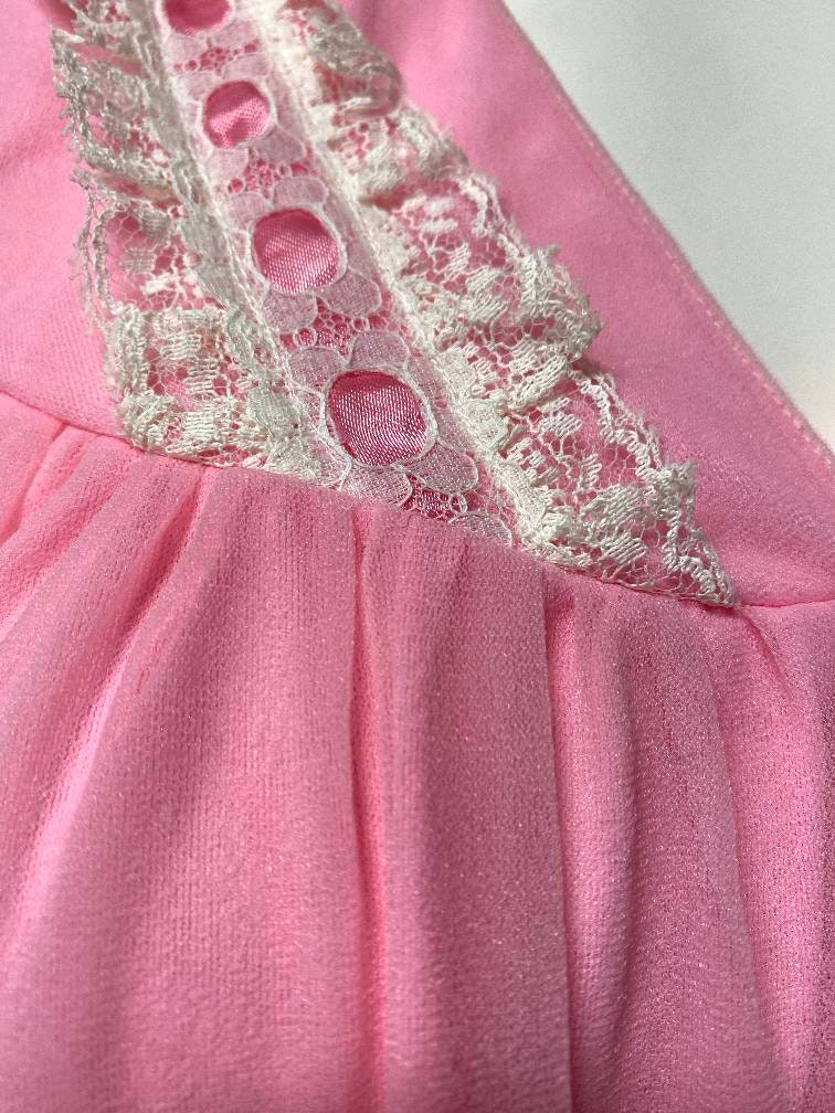 Vintage 1980s nightdress - nylon night gown