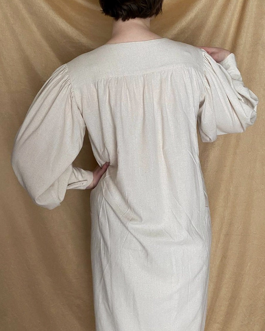 Long 18th century inspired Pirate style chemise - linen shirt/blouse with puffy sleeves - historical unisex chemise, Victorian, Renaissance