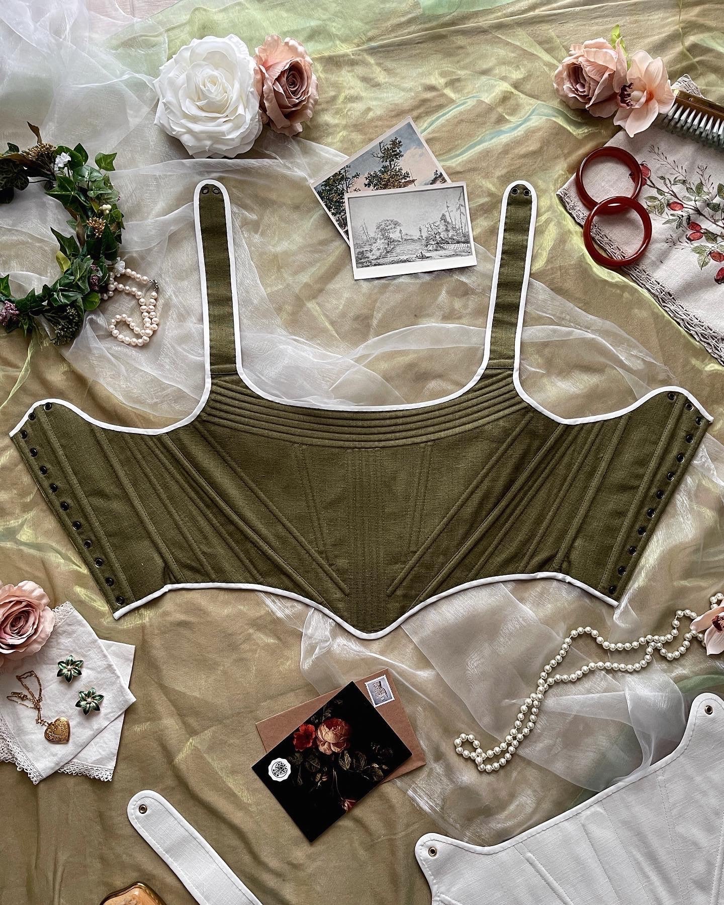 18th Century Style Corset "Devotion" – Reversible Overbust/Midbust Half-Boned Stays – Renaissance Peasant Bodice & Elizabethan