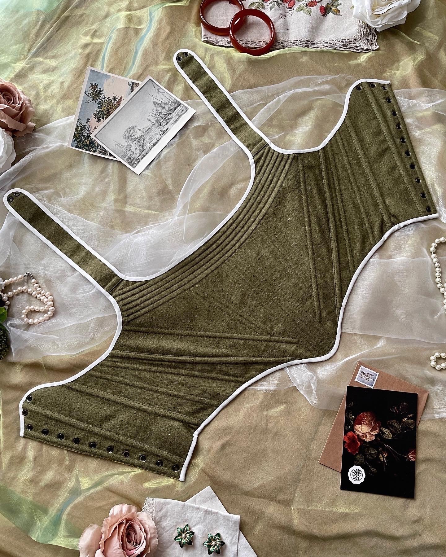 18th Century Style Corset "Devotion" – Reversible Overbust/Midbust Half-Boned Stays – Renaissance Peasant Bodice & Elizabethan