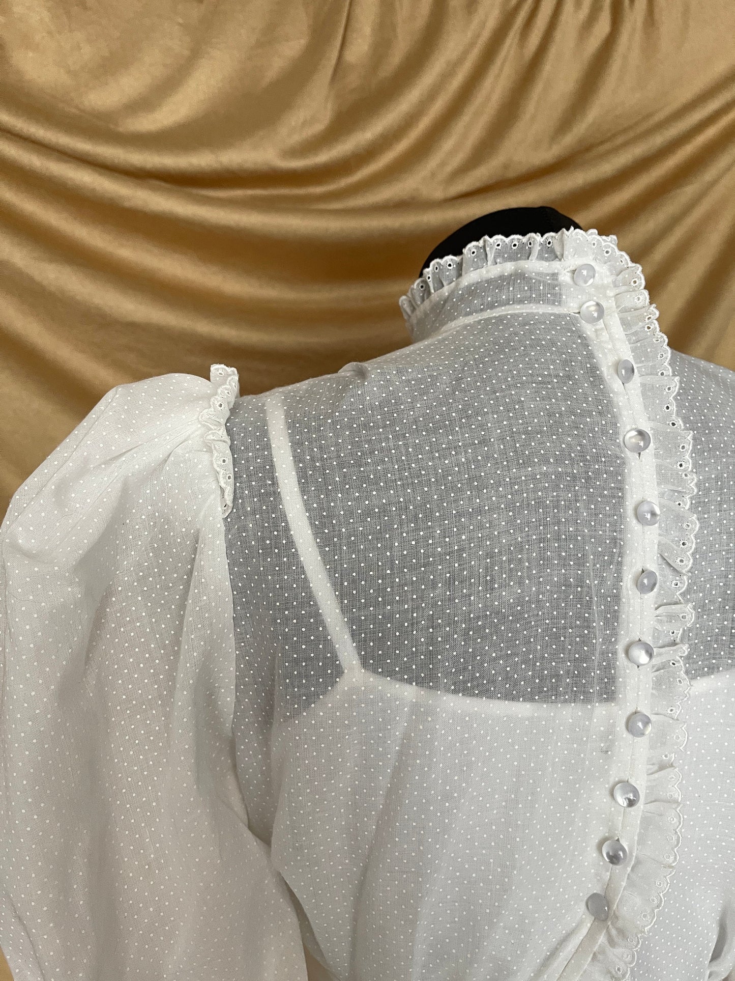 1970s does Edwardian vintage wedding dress, summer white muslin dress, Edwardian style white dress