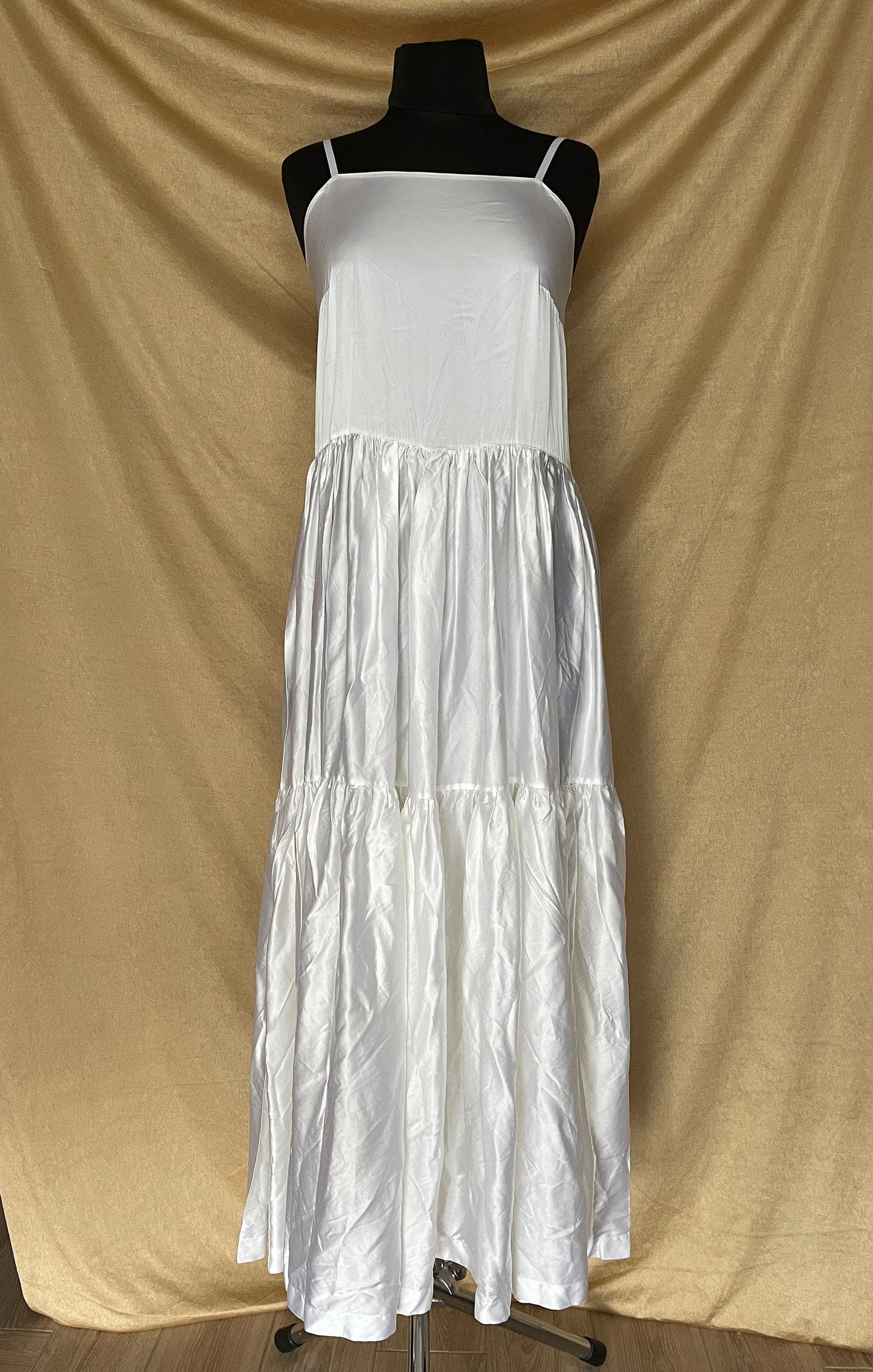 1970s does Edwardian vintage wedding dress, summer white muslin dress, Edwardian style white dress