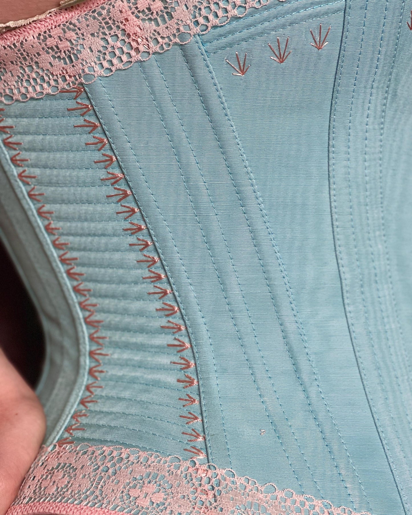 Late Victorian 1890-1900s Midbust Corset with Lace Decoration & Flossing – Historical Reproduction Silk Corset – Early Edwardian Corset