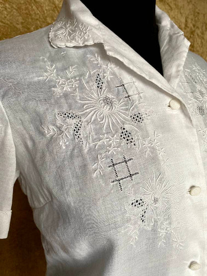 Vintage 1960-70s linen blouse with floral hand embroidery