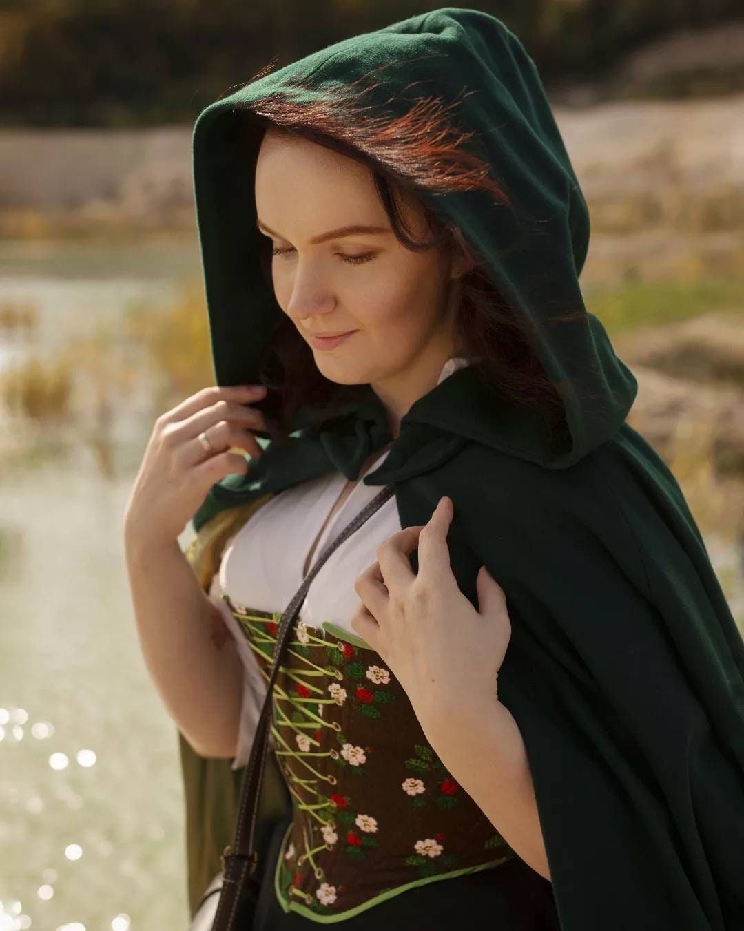 Hooded Cape "Linden" - Raglan Woollen Cape - LOTR Inspired Fantasy Cape With Leaf Decoration - Hobbit Style Coat