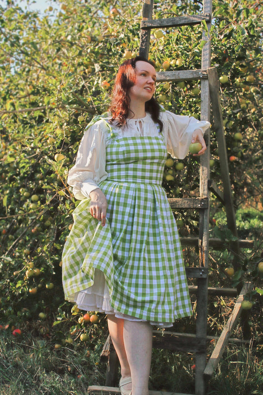 Vintage Inspired 1950s Dress "Apple Pie" – Adjustable Gingham/Plaid Cottagecore Dress in Cotton/Linen