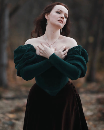 One-Layer 18th Century Velvet Corset Top "Royalty" – Overbust Corset with Detachable Puffy Sleeves, Elizabethan Inspired