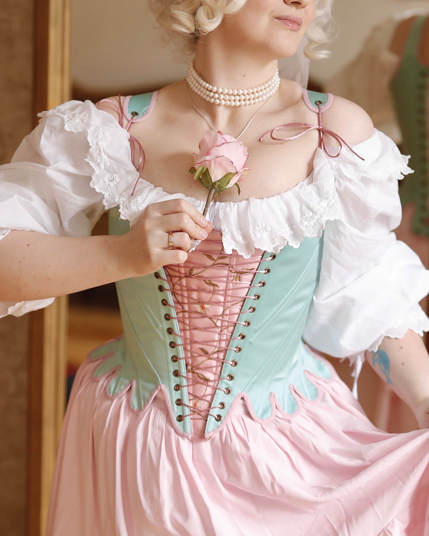 18th Century Inspired Stays "Utopia" – Reversible Midbust Corset with Front & Back Lacing – Half-Boned Renaissance & Elizabethan Stays