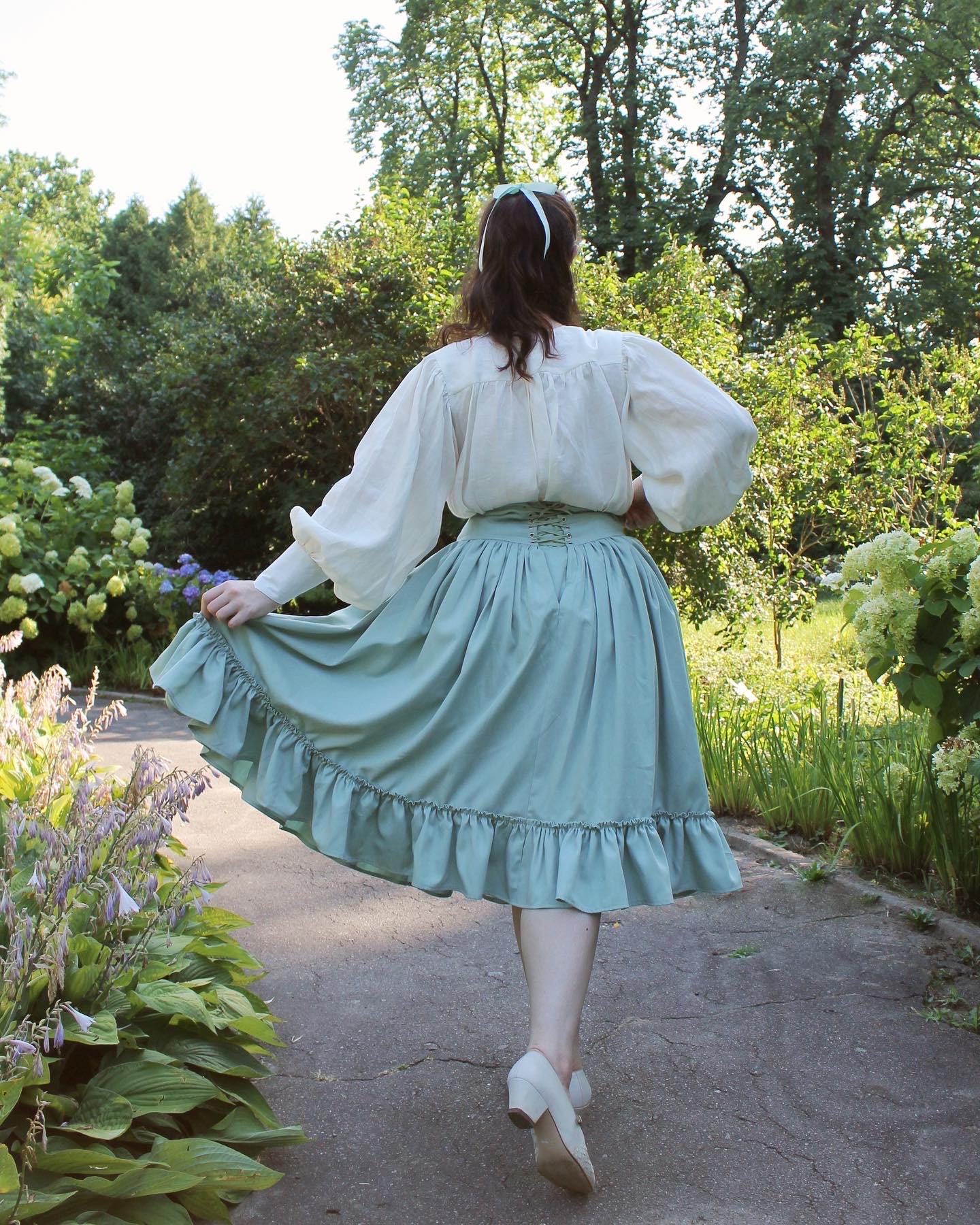 18th Century Inspired Pirate Style Chemise – Linen Shirt/Blouse with Puffy Sleeves – Historical Unisex Victorian & Renaissance Chemise